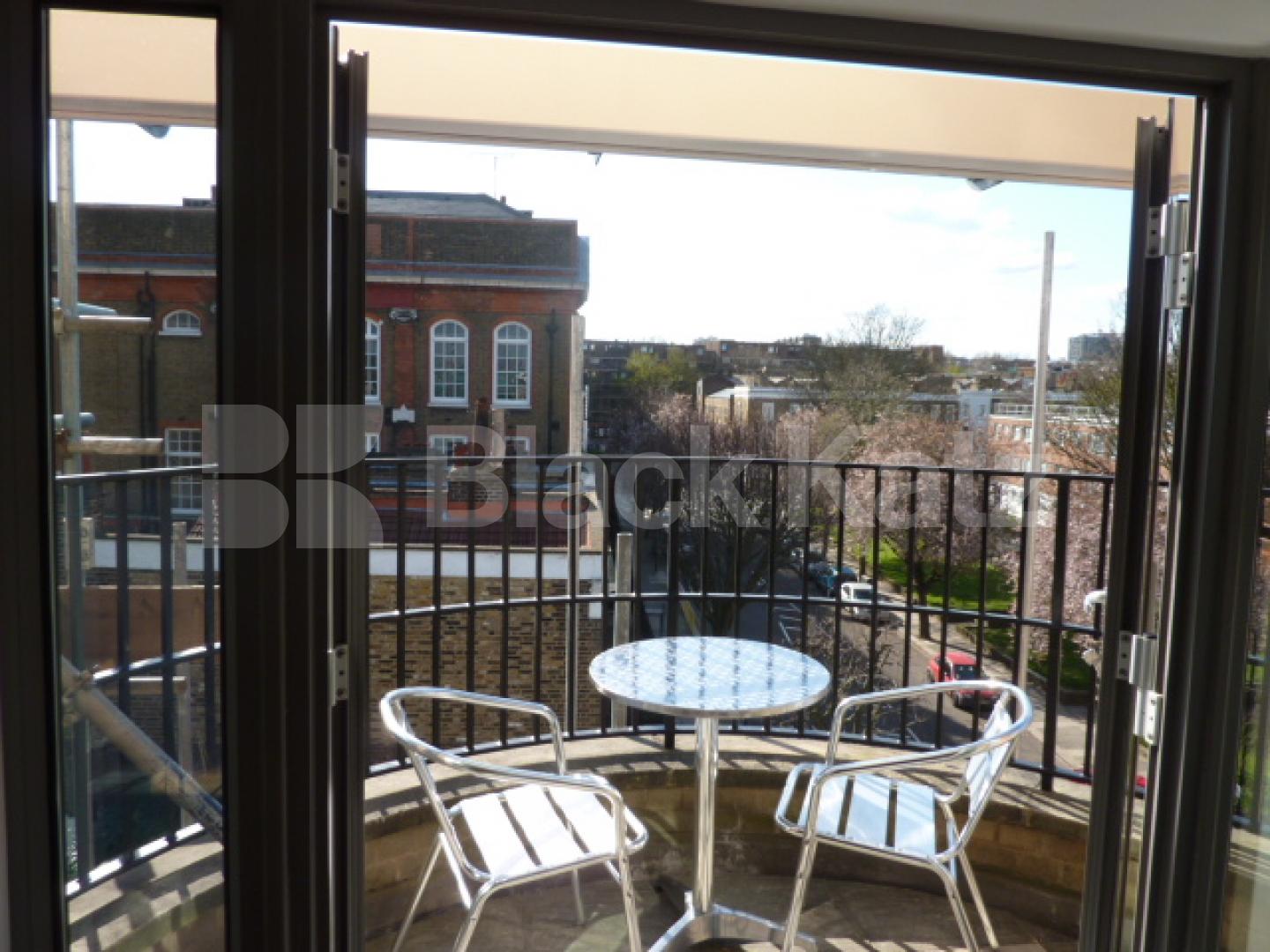 			NEWLY REFURBISHED WITH A ROOF TERRACE!!, 2 Bedroom, 1 bath, 1 reception Flat			 Talacre Road, Kentish Town